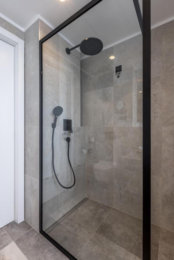 Cora Hotel Сплит Экстерьер фото