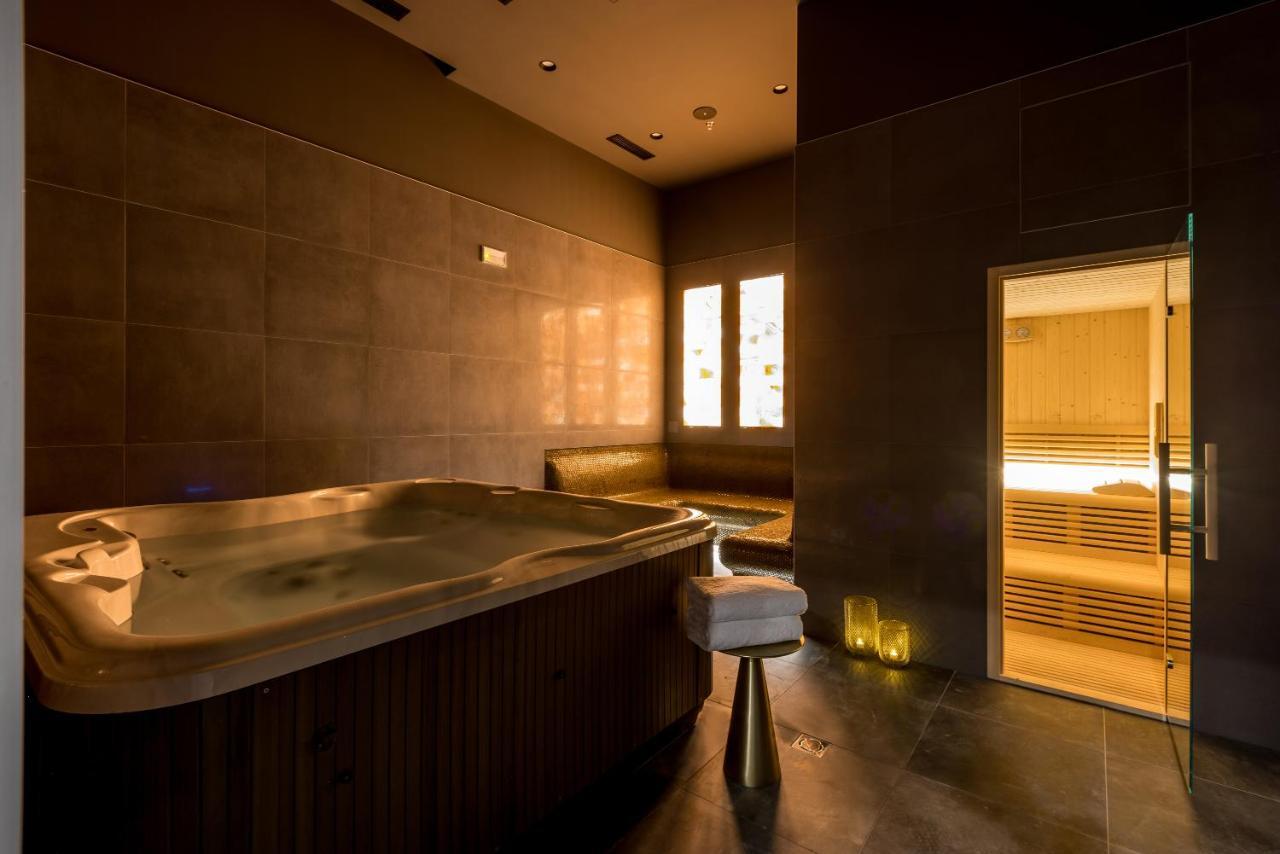 Cora Hotel Сплит Экстерьер фото